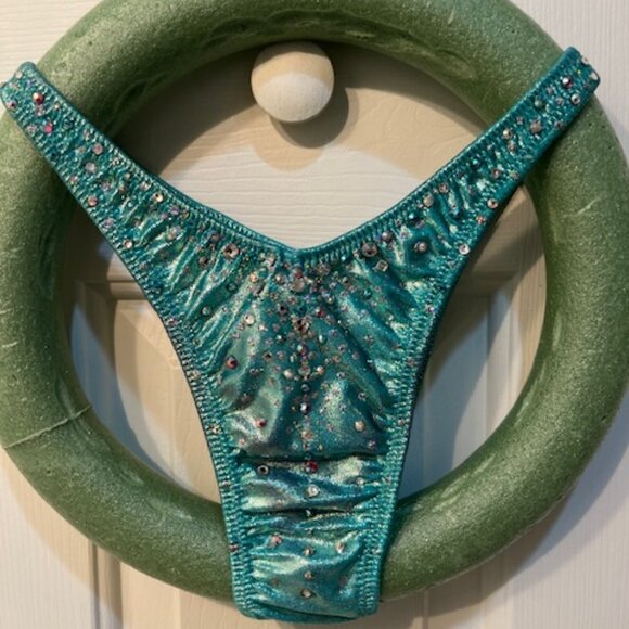 Figure Physique Bodybuilding Contest NPC Competition Posing Suit - Picture 6 of 12